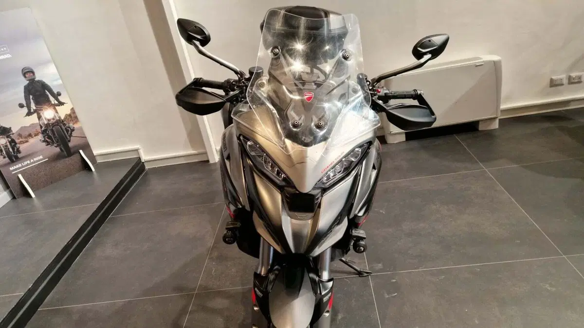 Ducati Multistrada V4 S Grand Tour (2024) (4)