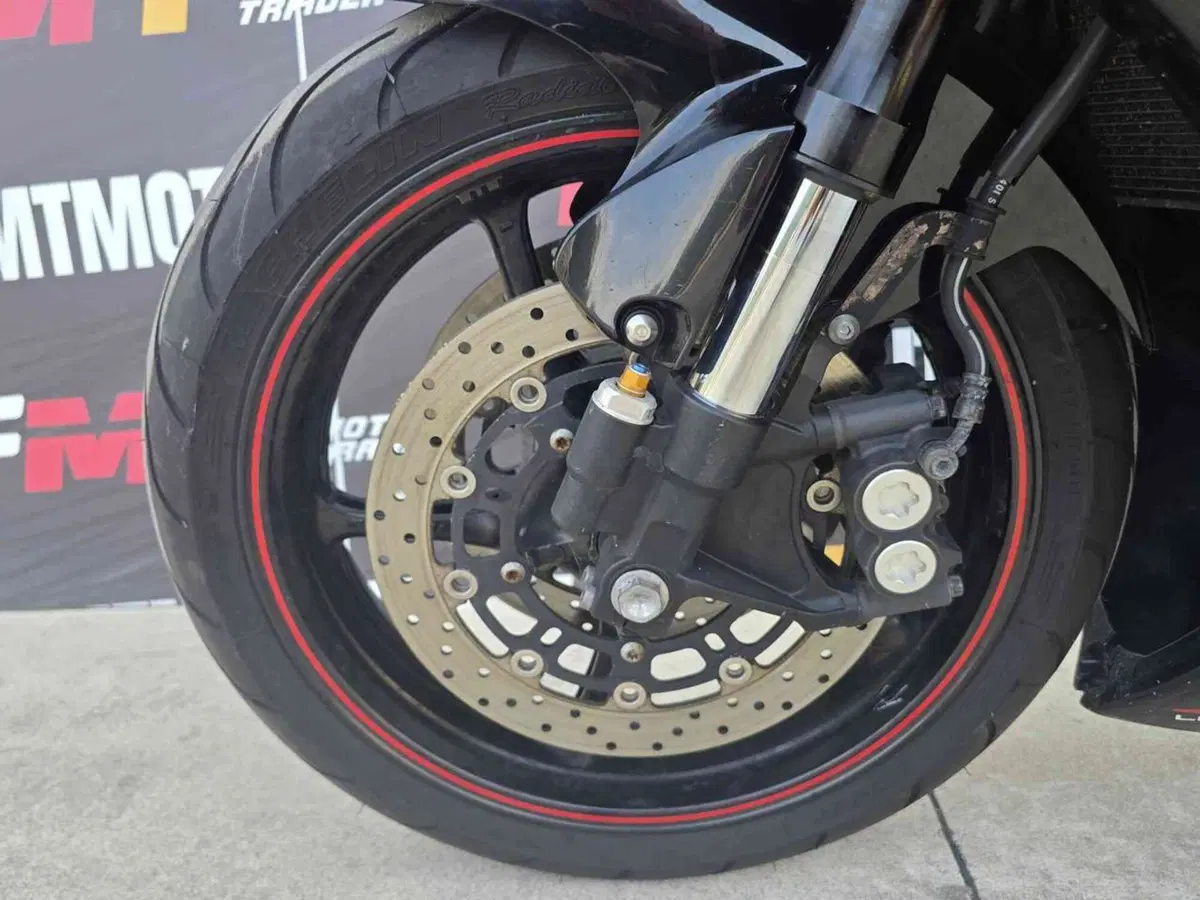 Yamaha YZF R6 (2006 - 07) (20)