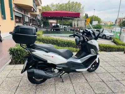 Sym Cruisym 300 (2021 - 24) usata