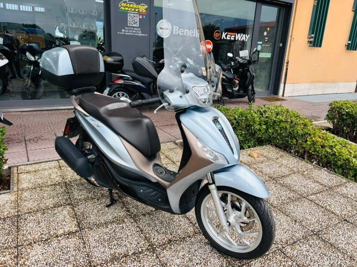 Piaggio Medley 150 ABS (2021 - 25) (7)