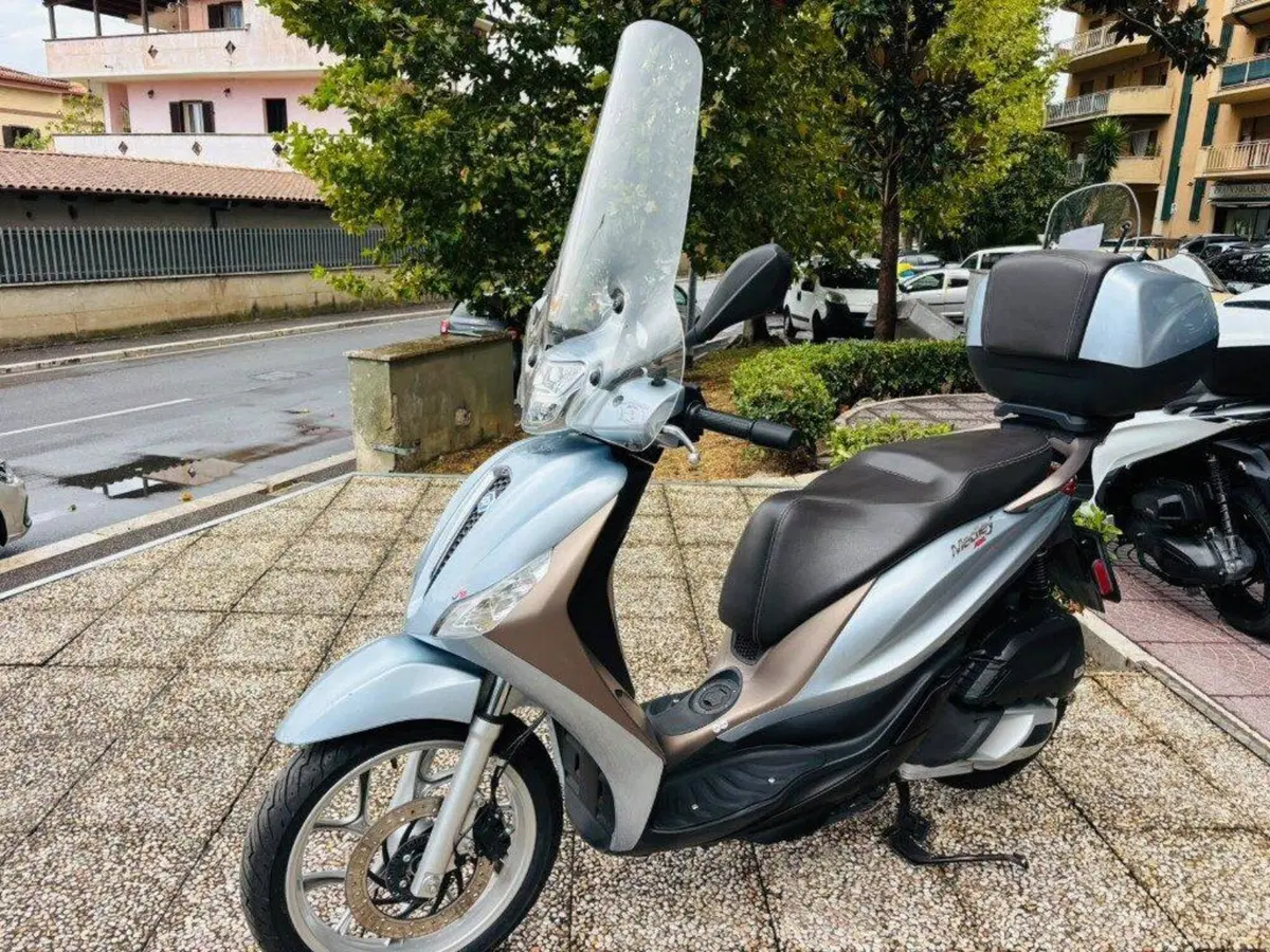 Piaggio Medley 150 ABS (2021 - 25) (10)