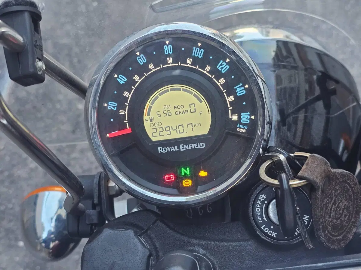 Royal Enfield Meteor 350 (2021 - 26) (5)