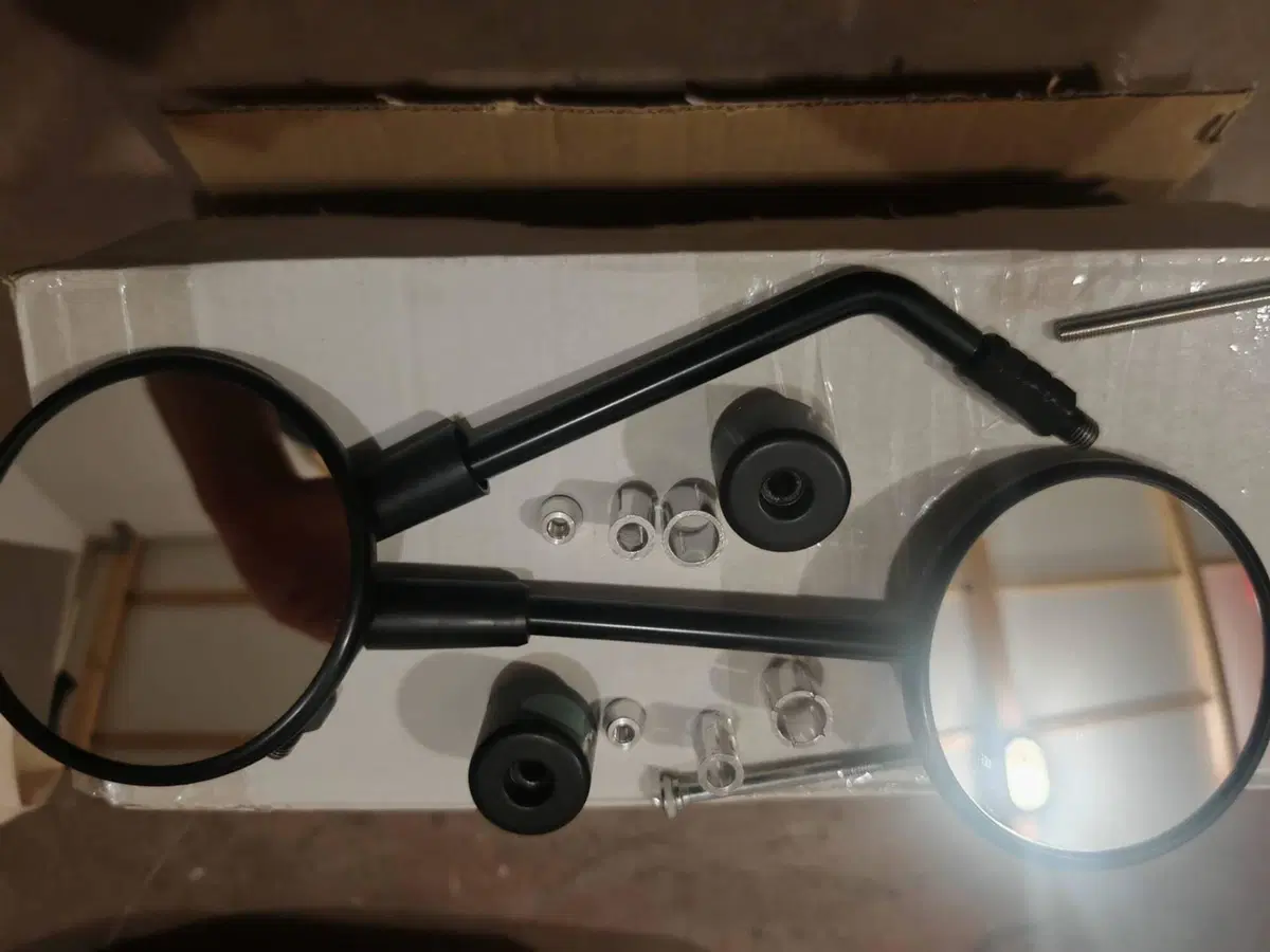 Moto Morini SEIEMMEZZO SCR (2022 - 26) (10)