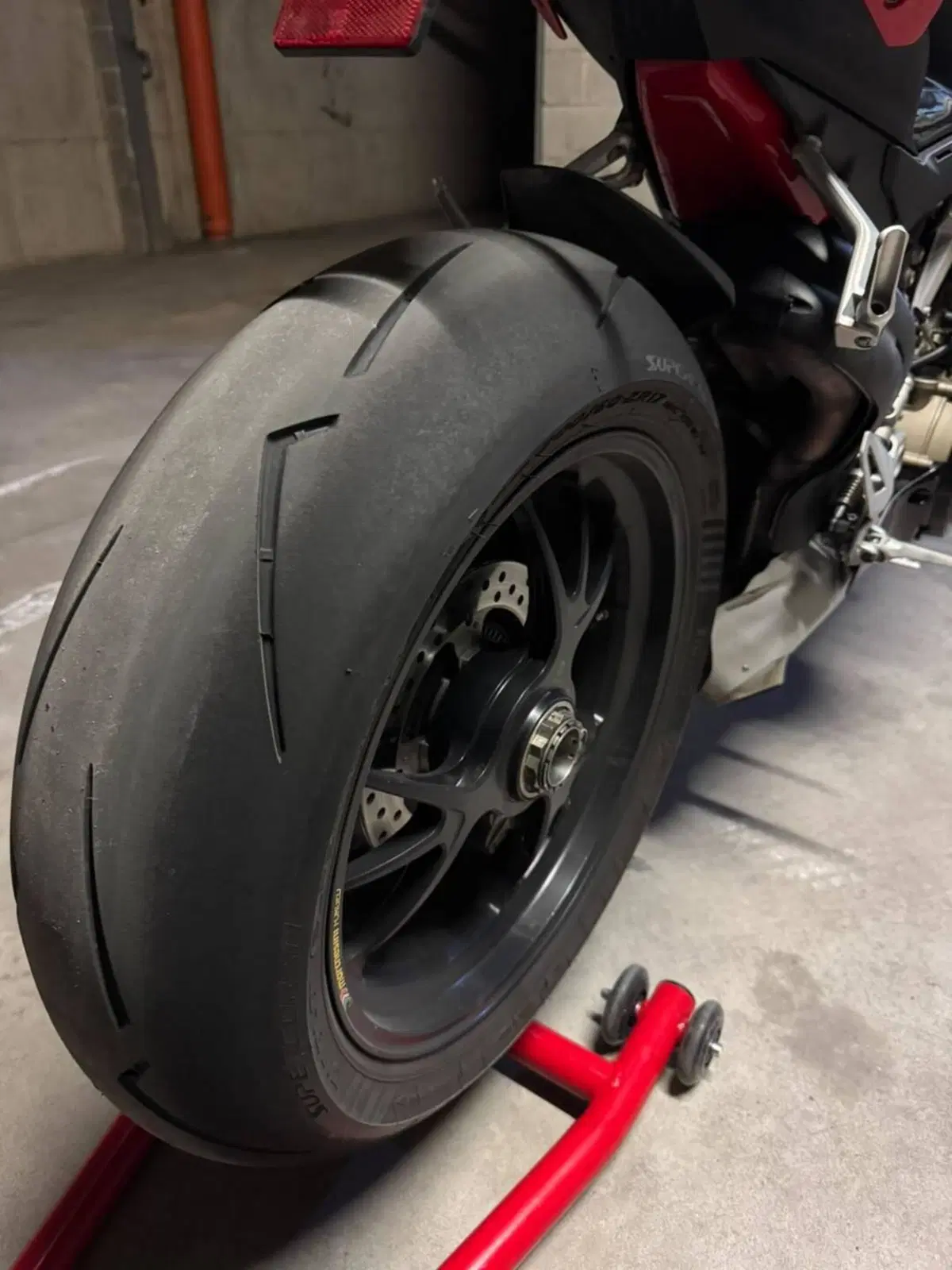 Ducati Panigale V4 S 1100 (2020) (7)