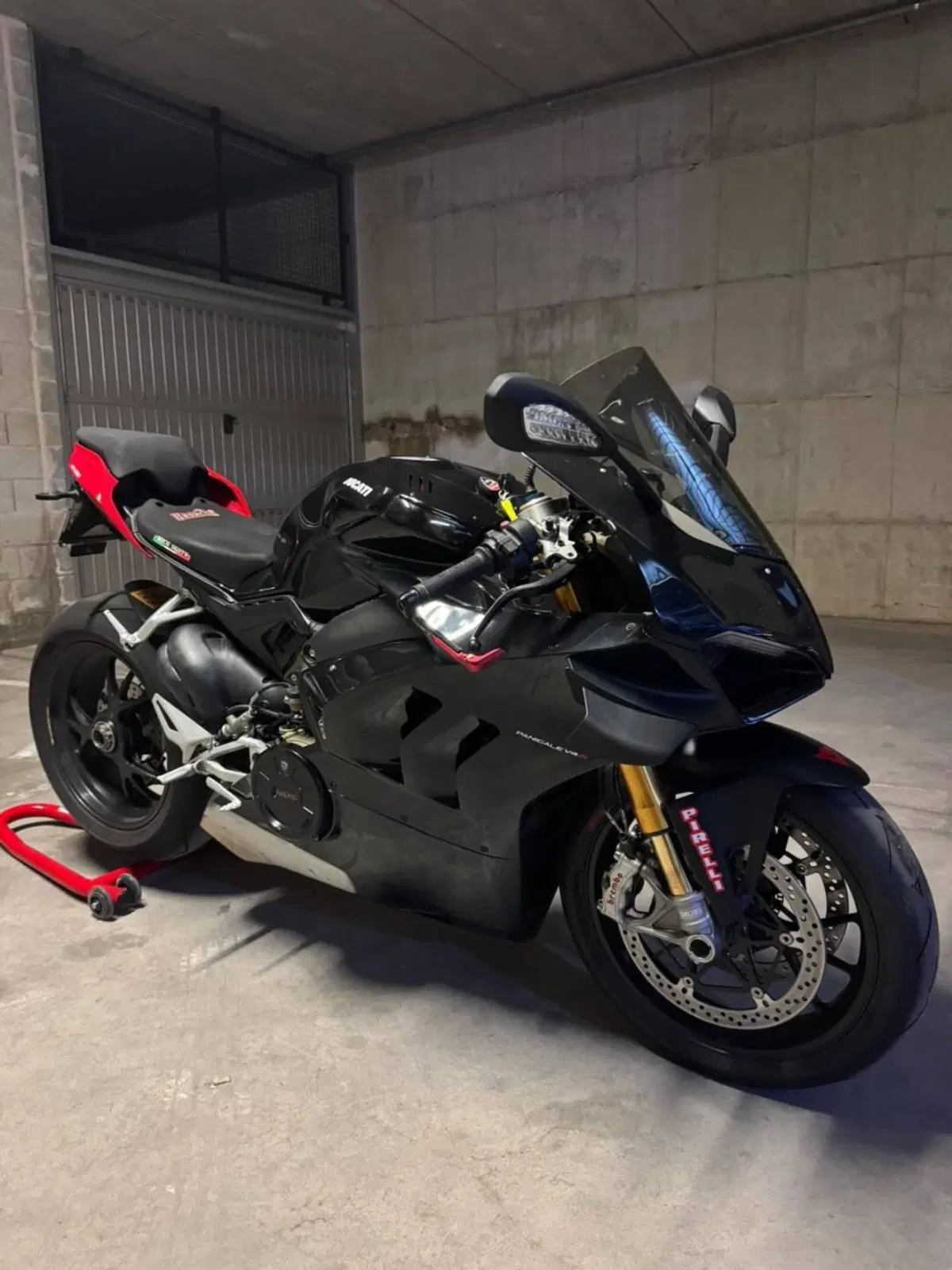 Ducati Panigale V4 S 1100 (2020) (9)