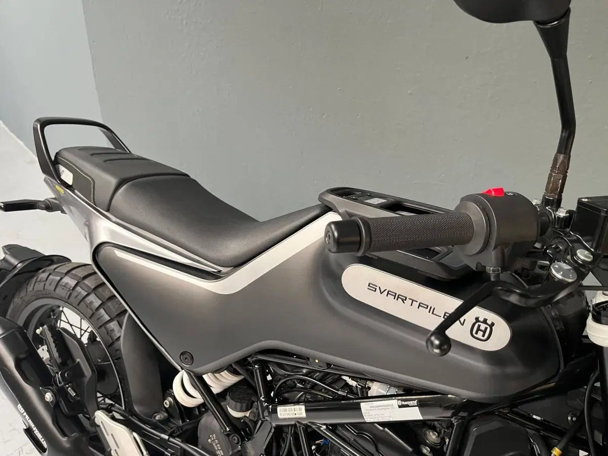 Husqvarna Svartpilen 125 (2021 - 23) (5)