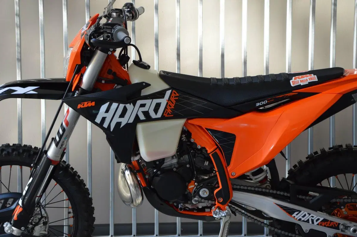 KTM 300 EXC Hardenduro (2027) (7)