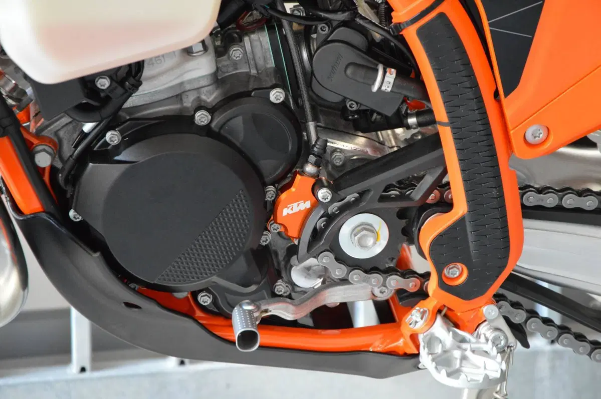 KTM 300 EXC Hardenduro (2027) (11)