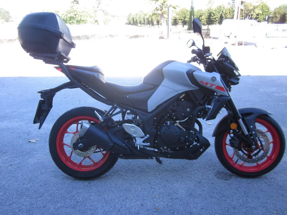 Yamaha MT-03 (2020) (2)