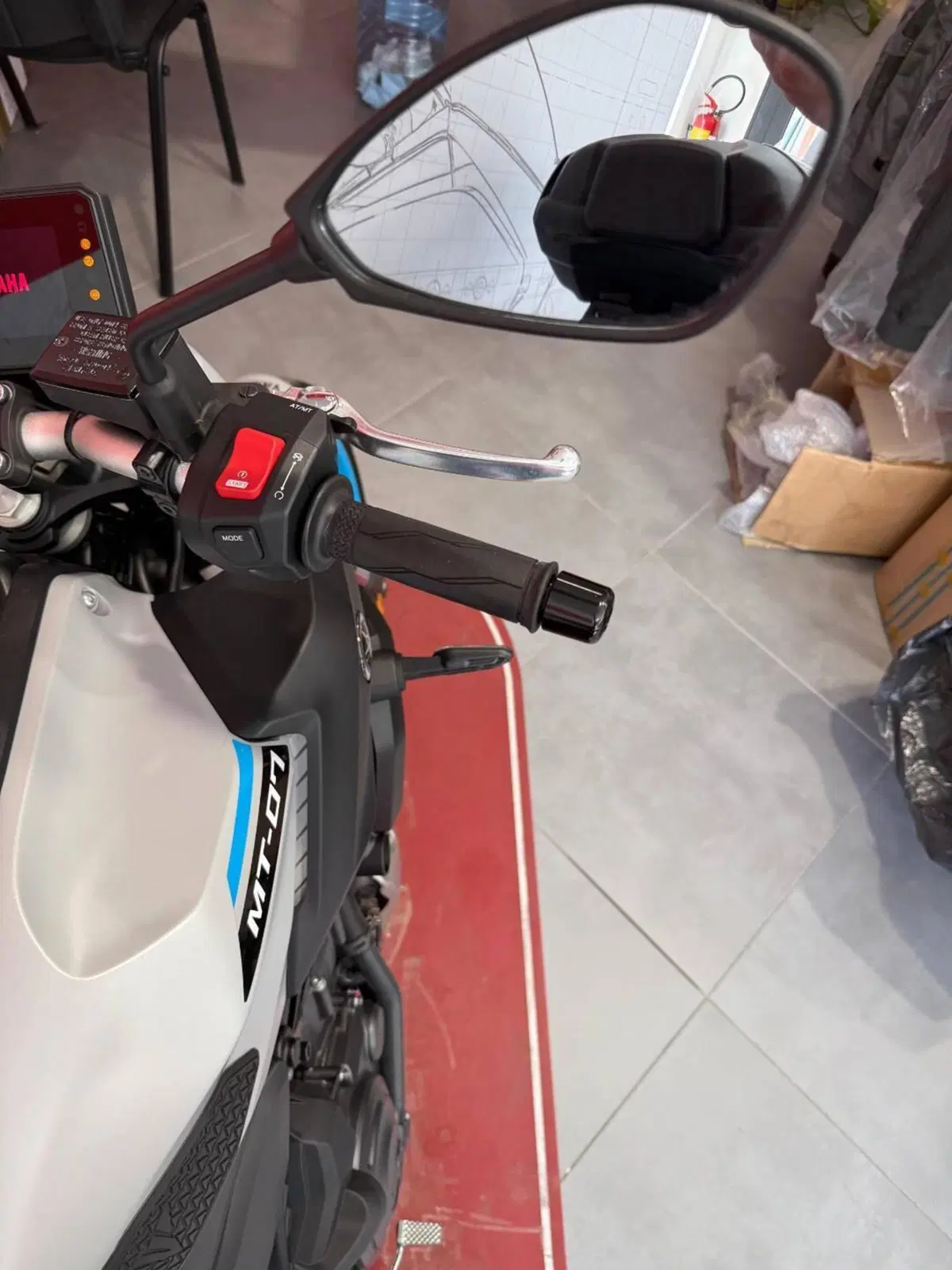 Yamaha MT-07 Y-AMT (2025 - 26) (15)