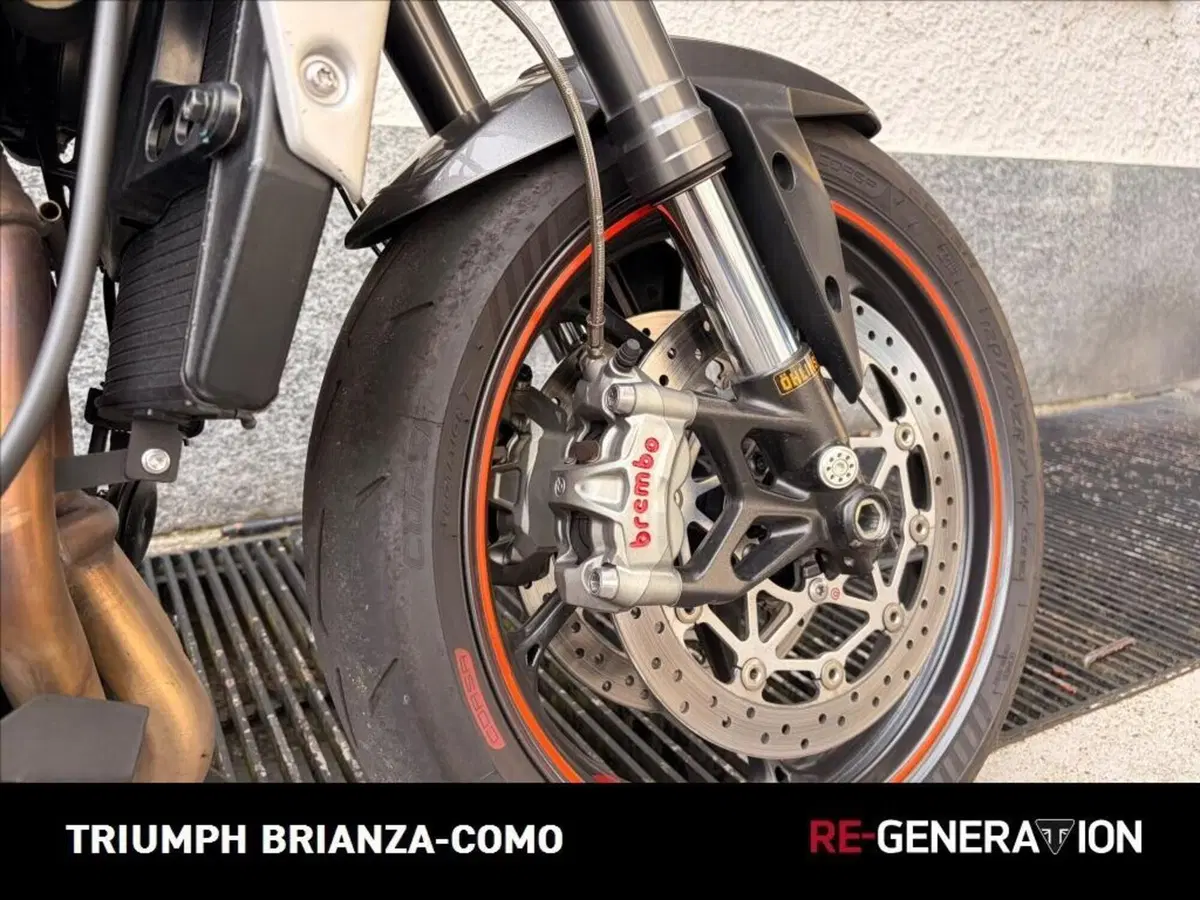 Triumph Street Triple RS (2020 - 22) (4)
