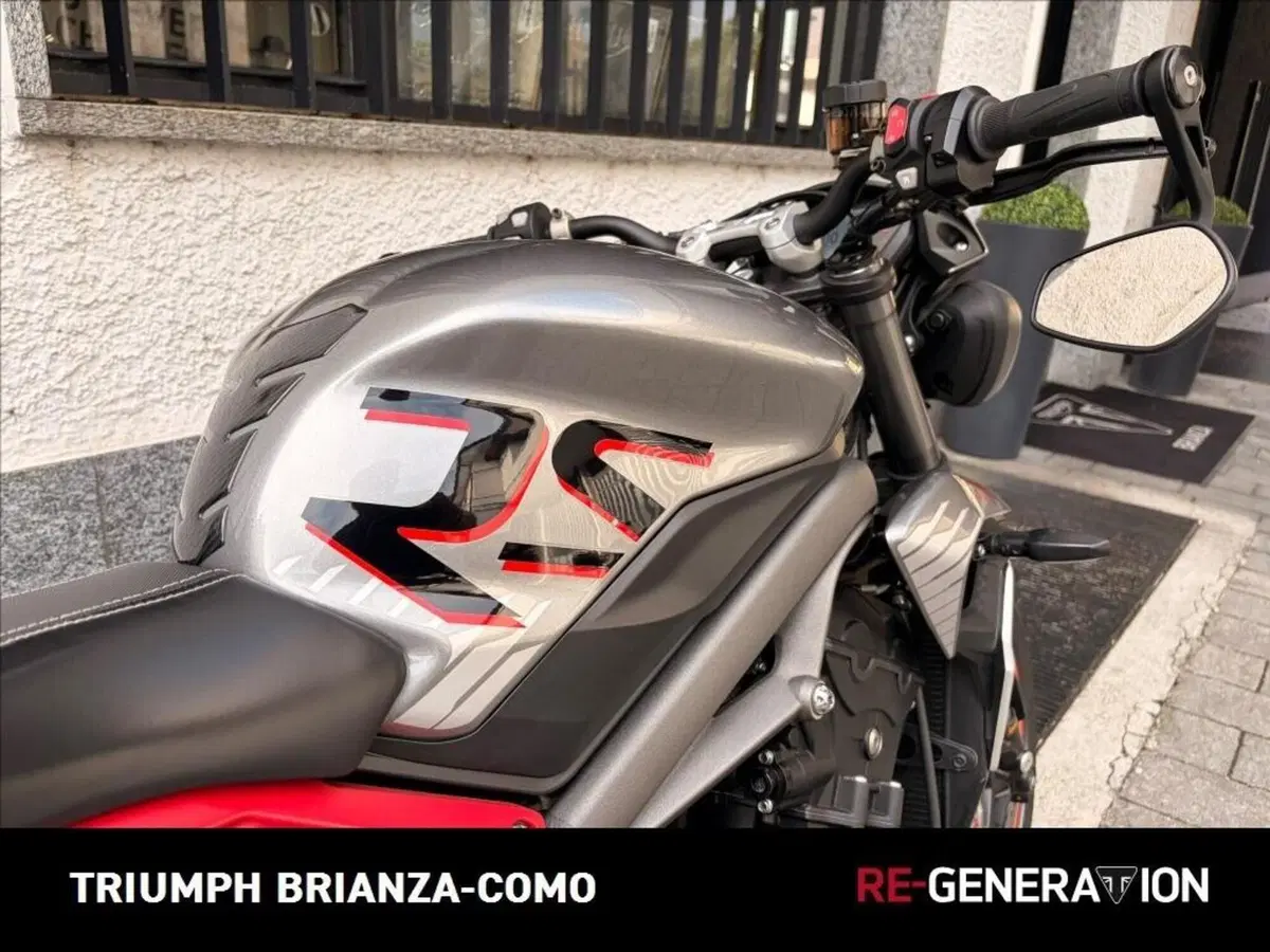 Triumph Street Triple RS (2020 - 22) (5)