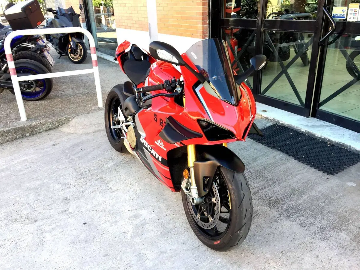 Ducati Panigale V4 S 1100 (2021) (2)