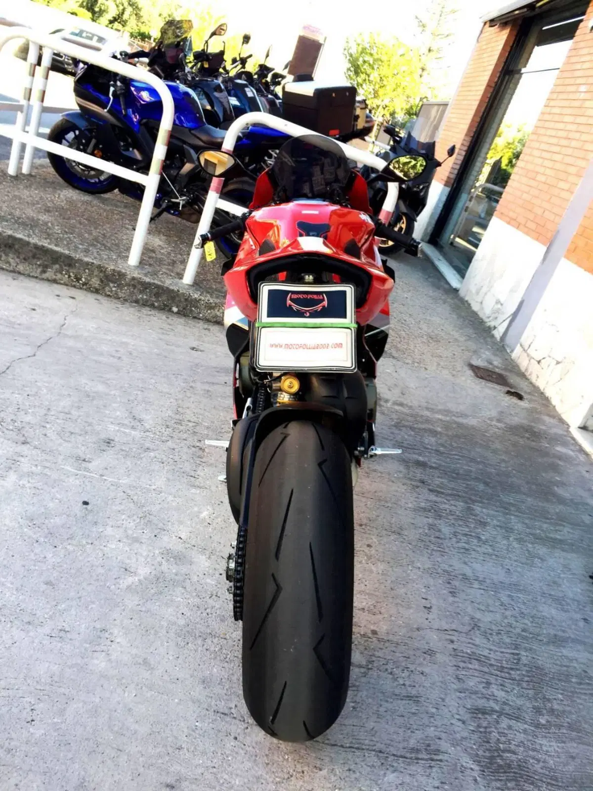 Ducati Panigale V4 S 1100 (2021) (7)