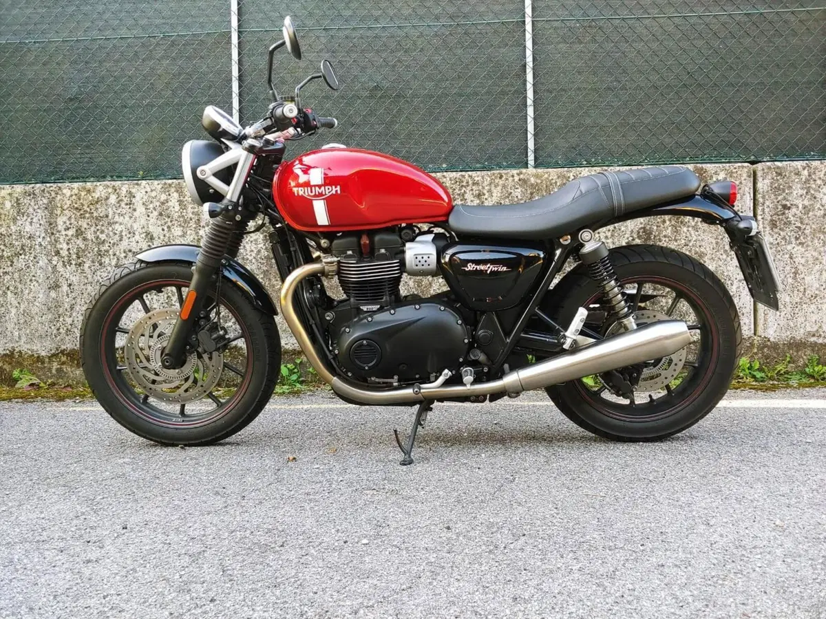 Triumph Street Twin 900 (2017 - 18) (9)