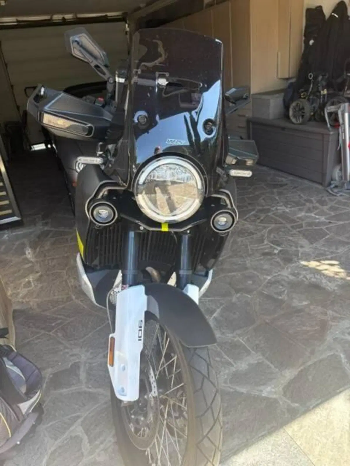 Husqvarna Norden 901 (2022 - 26) (8)