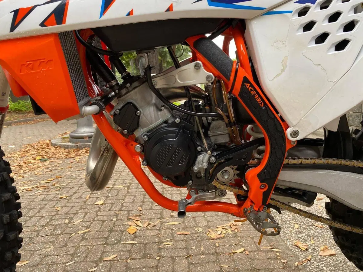 KTM 125 SX (2022) (4)