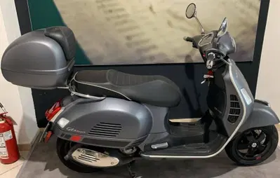 Vespa GTS 300 Super (2017 - 18) usata