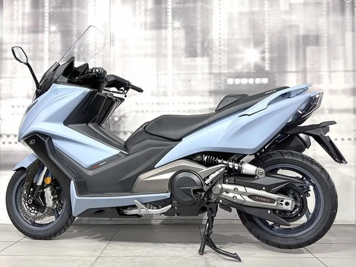 Kymco AK 550 ETS (2021 - 26) (2)