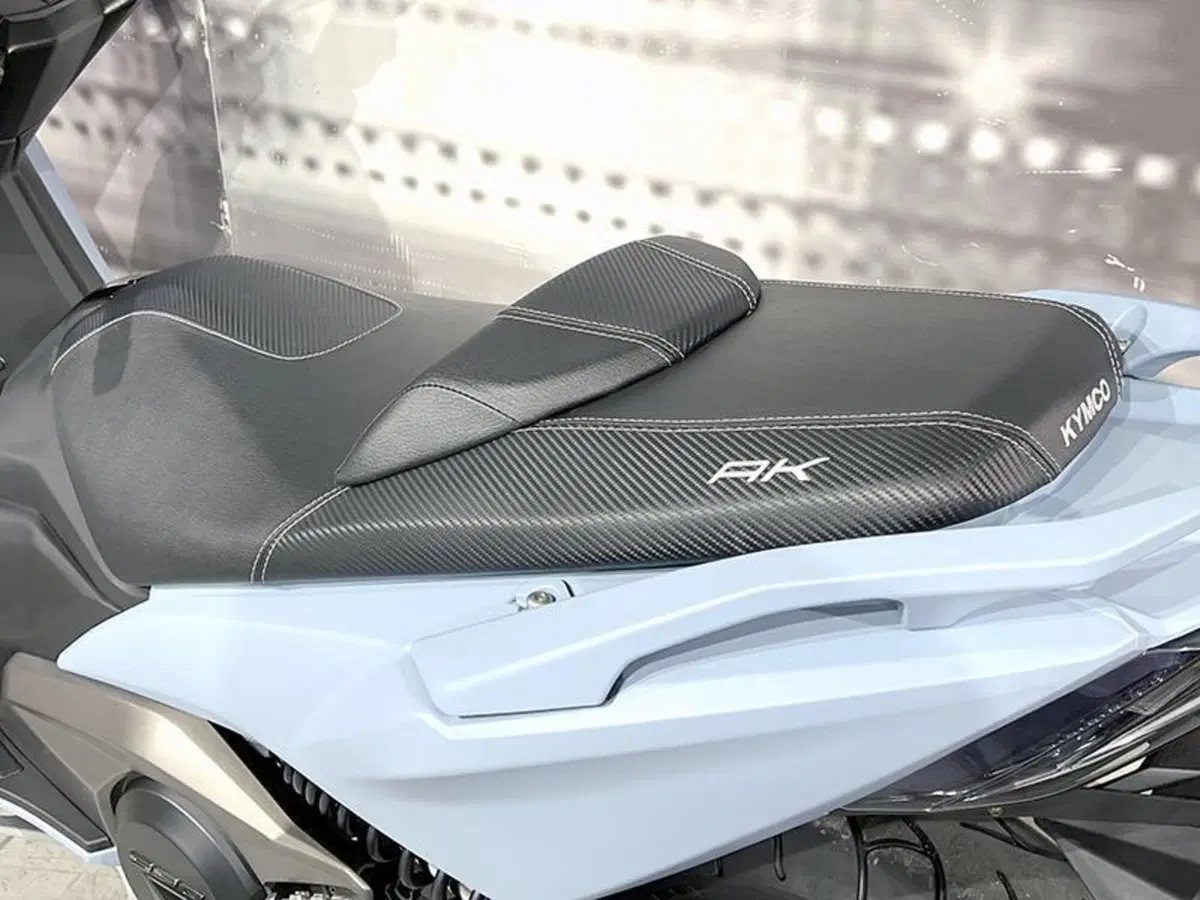 Kymco AK 550 ETS (2021 - 26) (5)