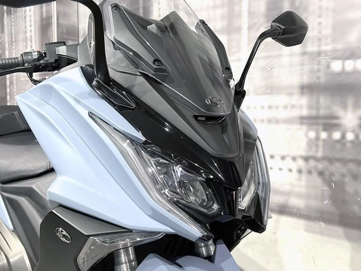 Kymco AK 550 ETS (2021 - 26) (9)