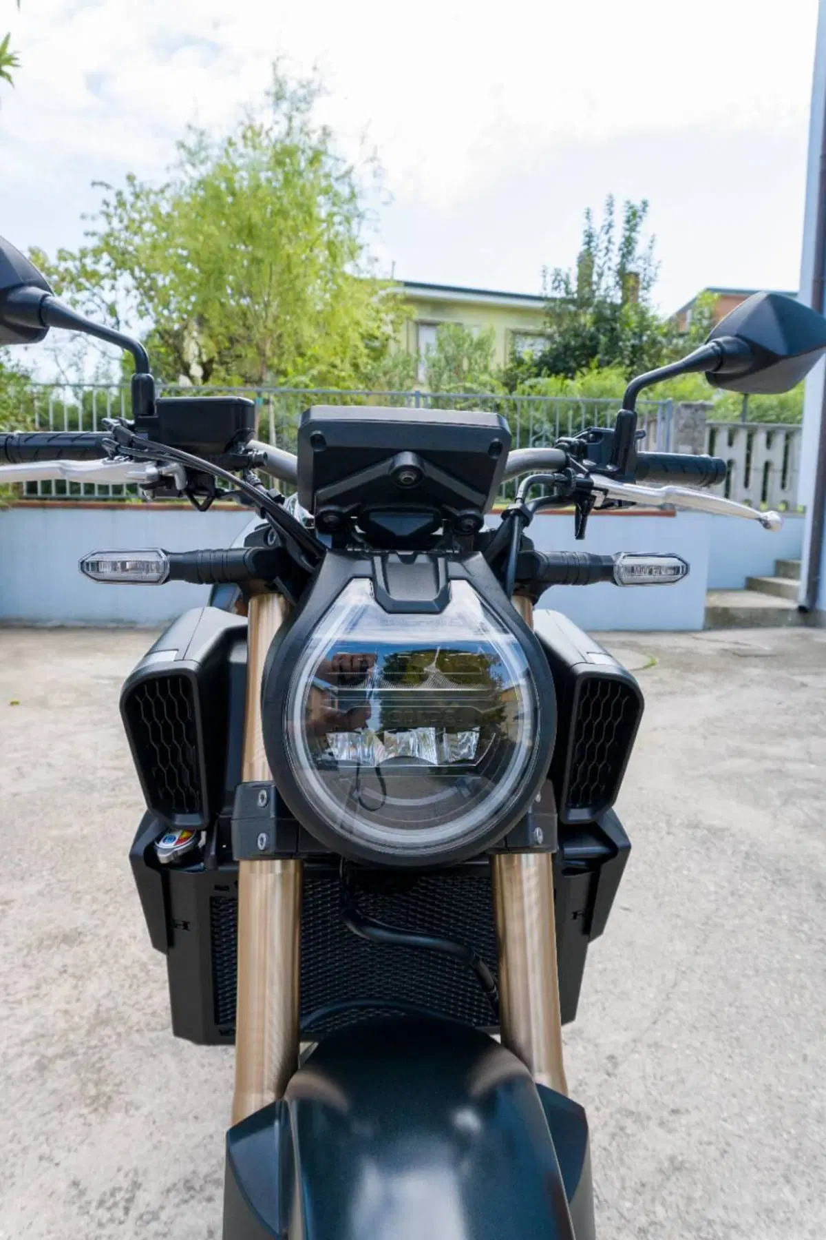Honda CB 650 R (2024 - 25) (3)