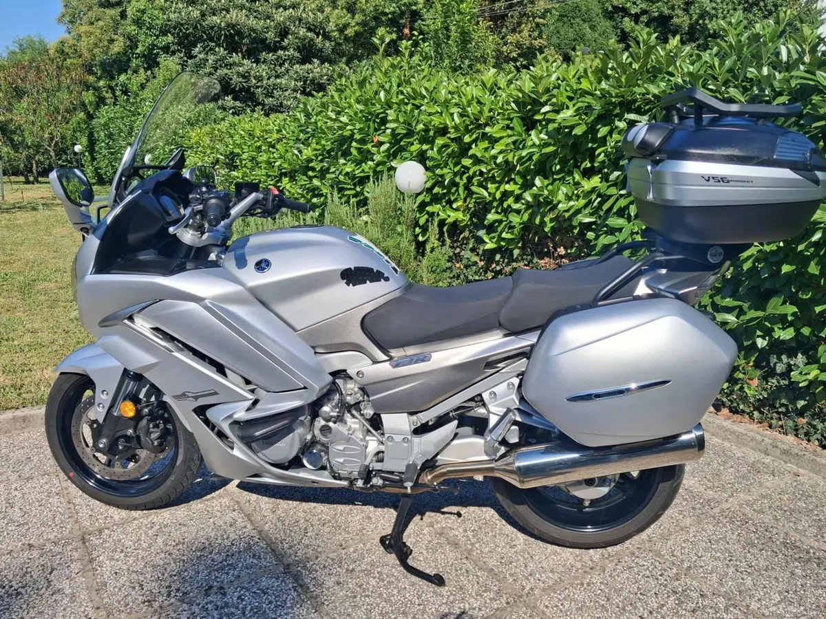 Yamaha FJR 1300 AE (2016 - 20) (3)