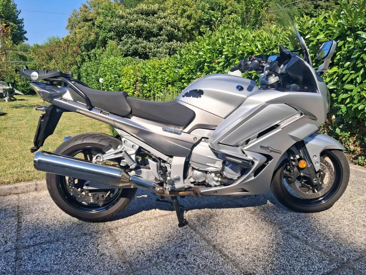 Yamaha FJR 1300 AE (2016 - 20) (5)