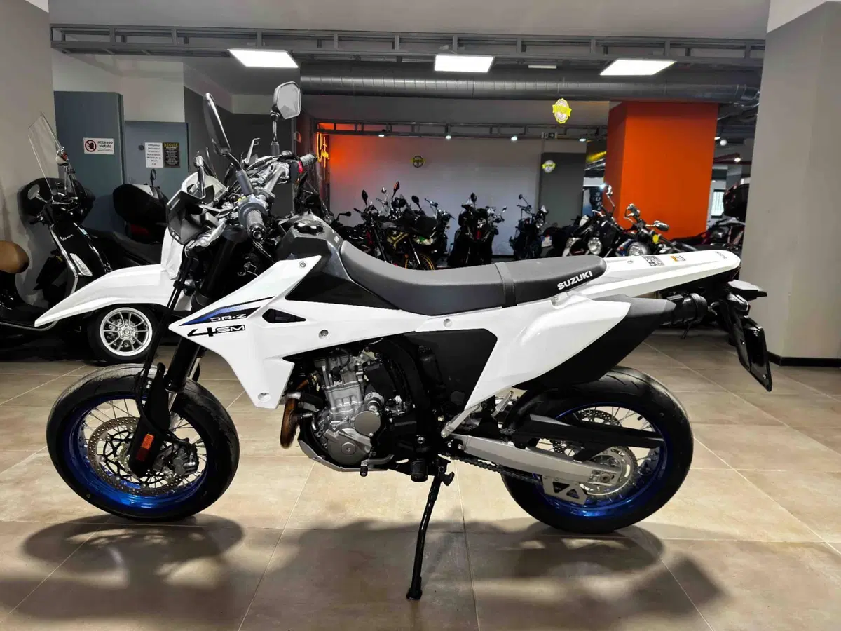 Suzuki DR-Z4SM (2025 - 26) (4)