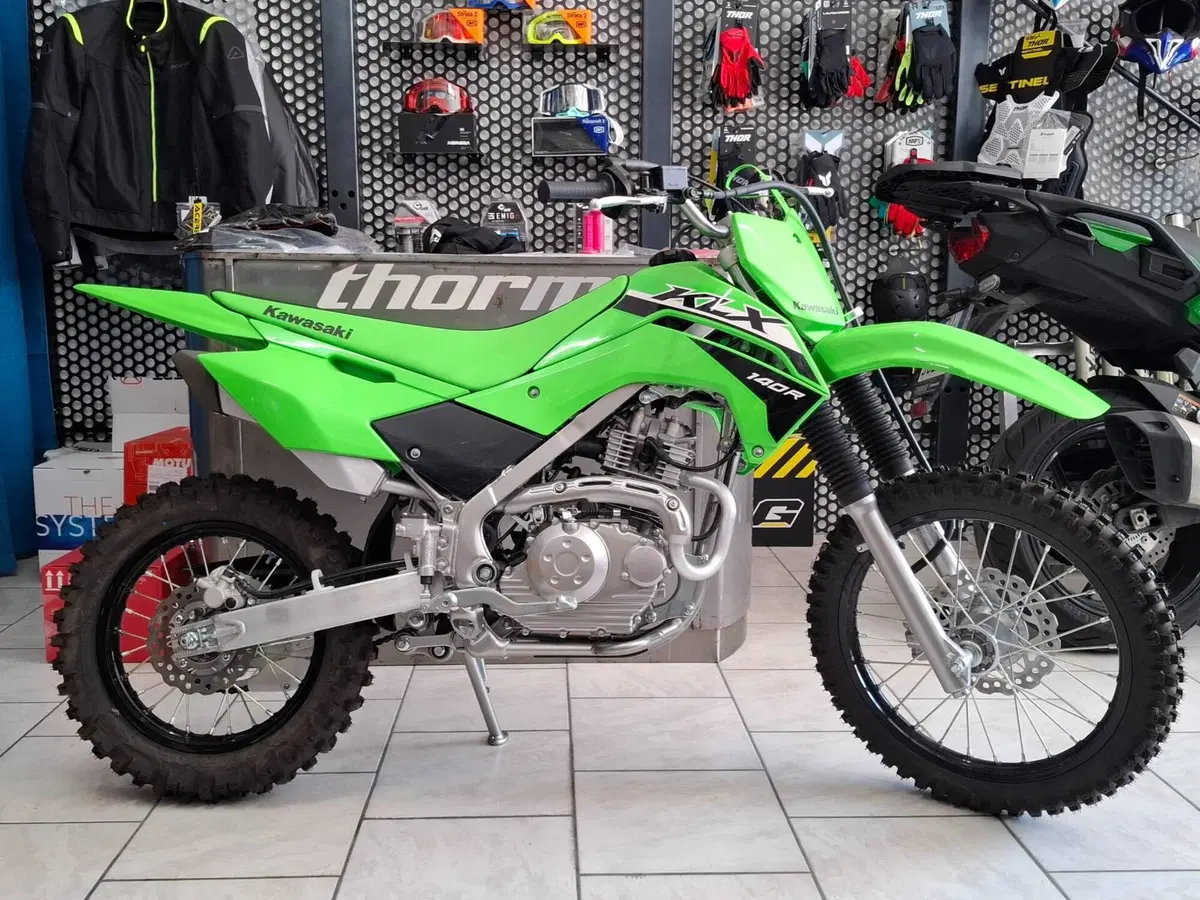 Kawasaki KLX140R (2025)