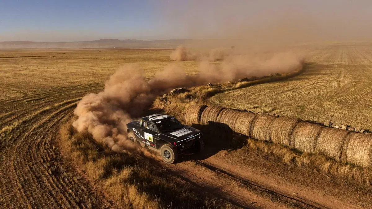 Baja España Aragón. Vincono Santolino, Sherco, e Ferreira, Toyota (5)