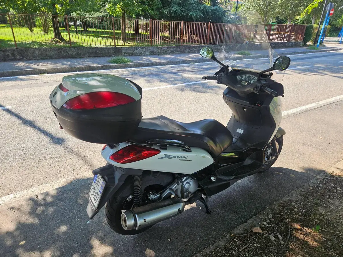 Yamaha X-Max 250 (2007 - 09) (6)