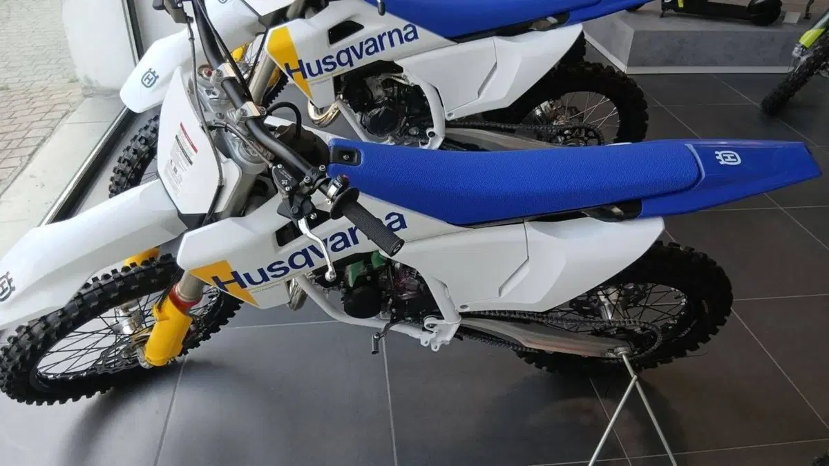 Husqvarna TC 85 19"/16" (2027) (3)