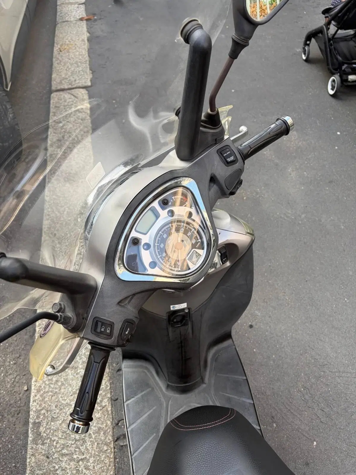 Honda SH 125 Mode (2017 - 20) (7)