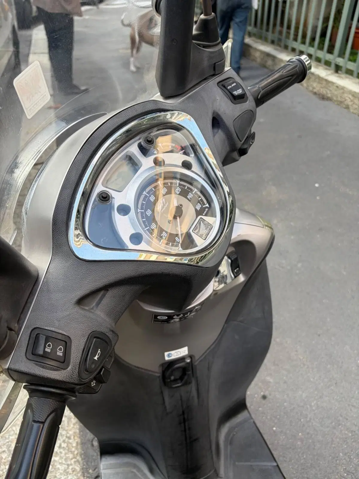 Honda SH 125 Mode (2017 - 20) (11)