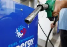 Bonus benzina da 100 euro, il piano del governo: chi potrà averlo?