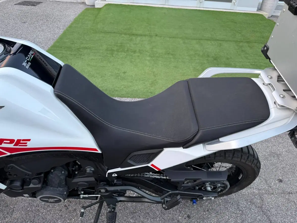Moto Morini X-Cape 650 (2021 - 26) (4)