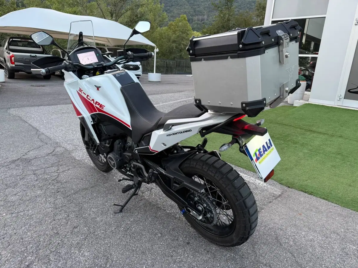 Moto Morini X-Cape 650 (2021 - 26) (6)