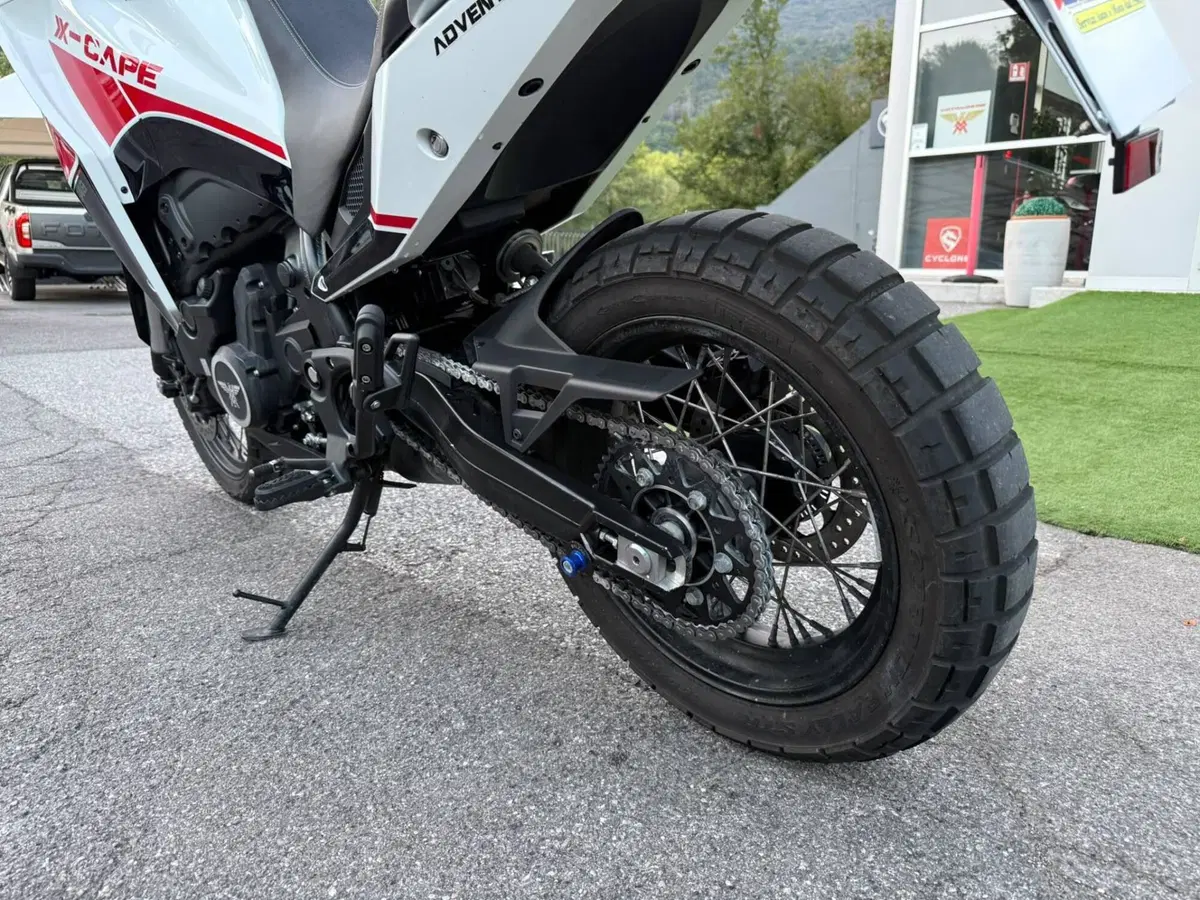 Moto Morini X-Cape 650 (2021 - 26) (7)