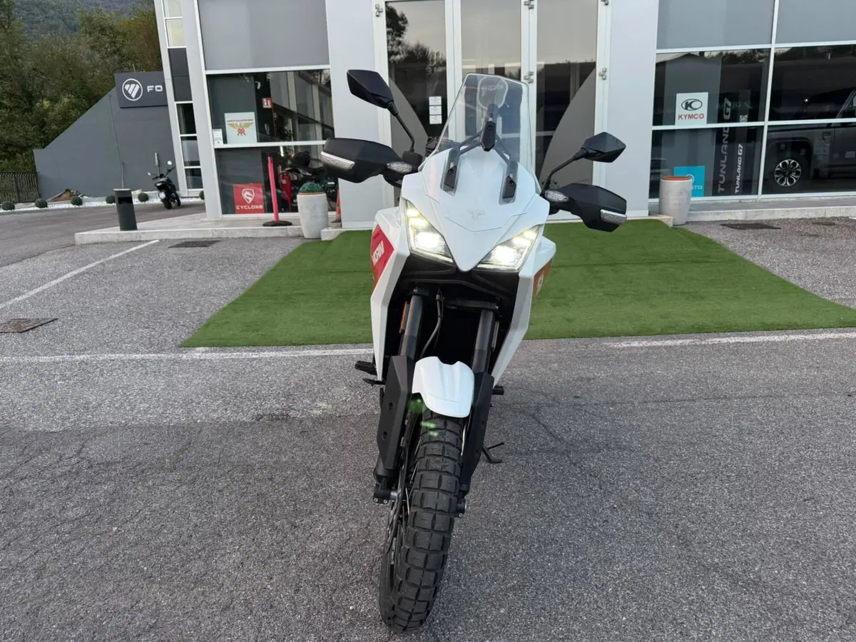 Moto Morini X-Cape 650 (2021 - 26) (8)