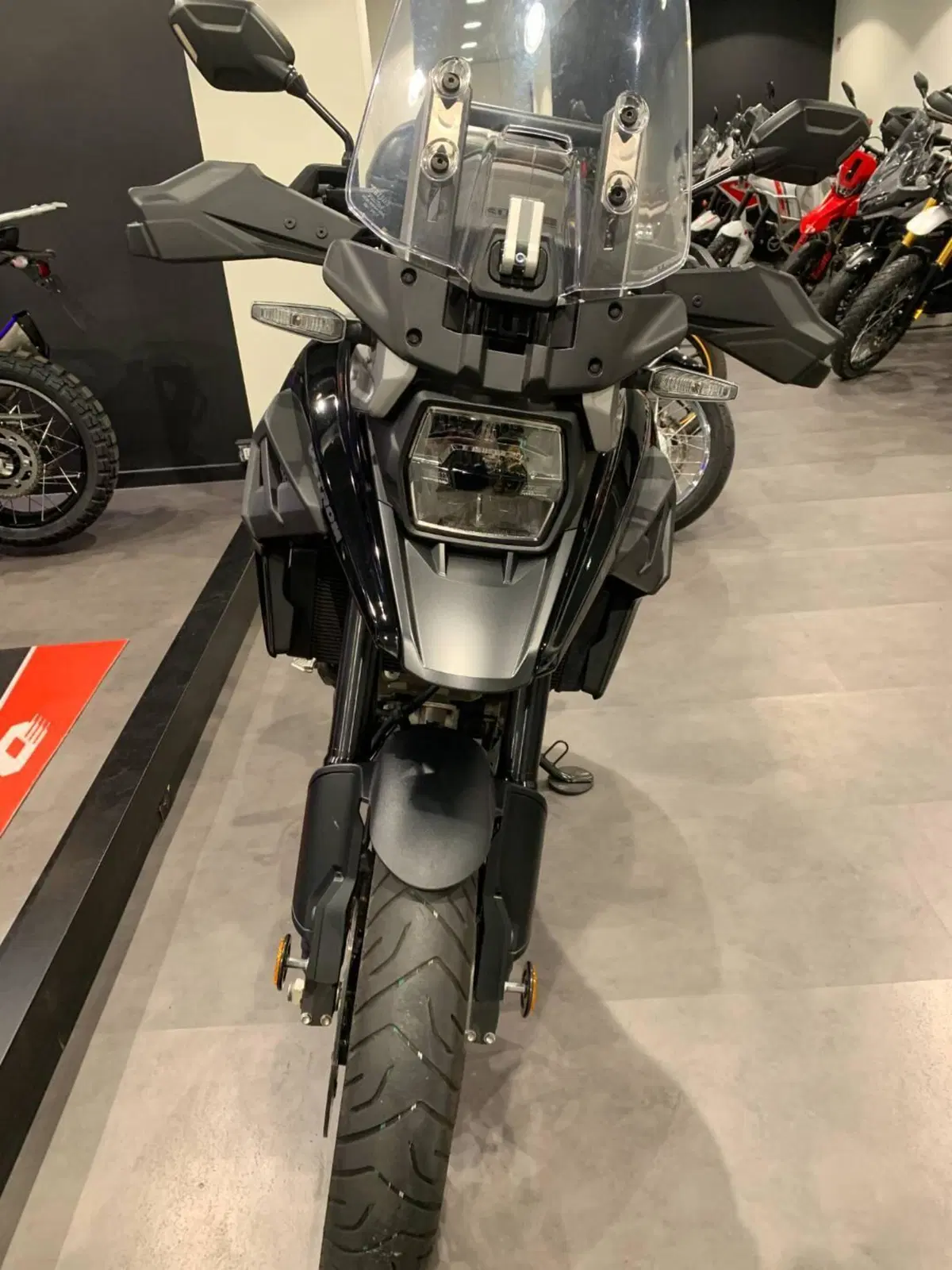 Suzuki V-Strom 1050SE (2025 - 26) (2)