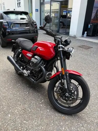 Moto Guzzi V7 Sport (2025 - 26) usata