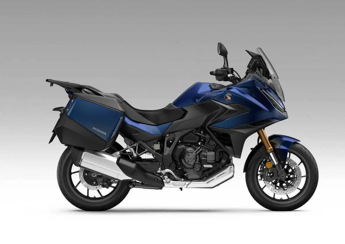 Honda NT1100: annunciata l'edizione 2027 (2)