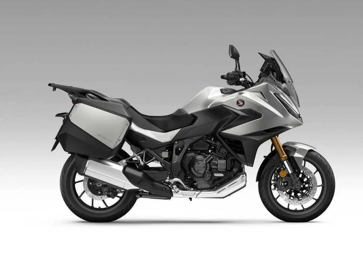 Honda NT1100: annunciata l'edizione 2027 (3)