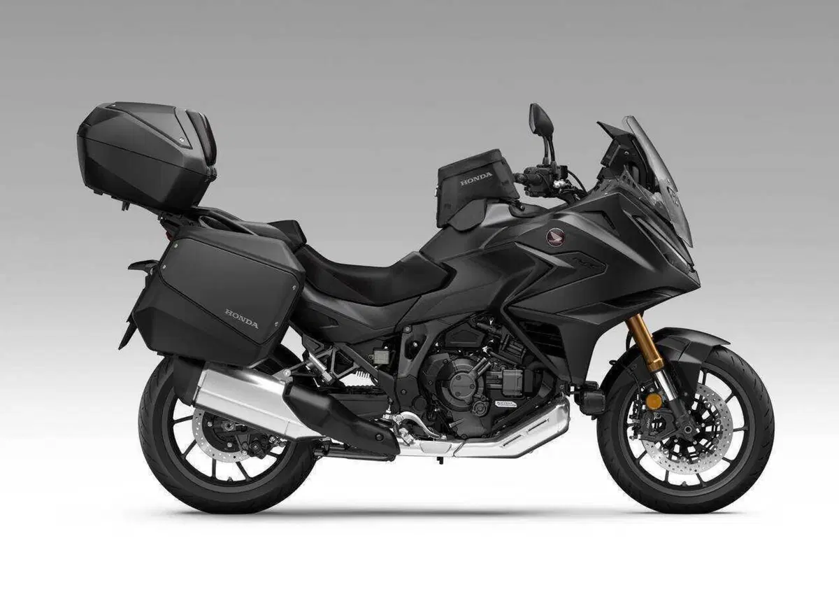 Honda NT1100: annunciata l'edizione 2027 (6)