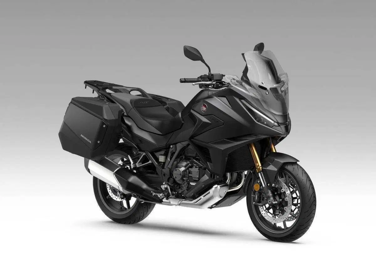 Honda NT1100: annunciata l'edizione 2027 (8)