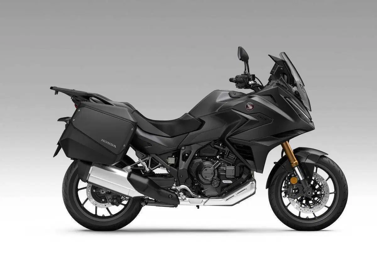 Honda NT1100: annunciata l'edizione 2027 (9)