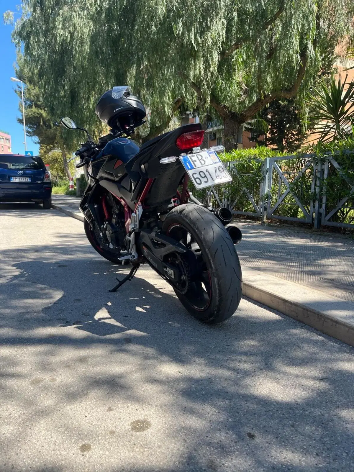 Honda CB 750 Hornet (2023 - 24) (4)