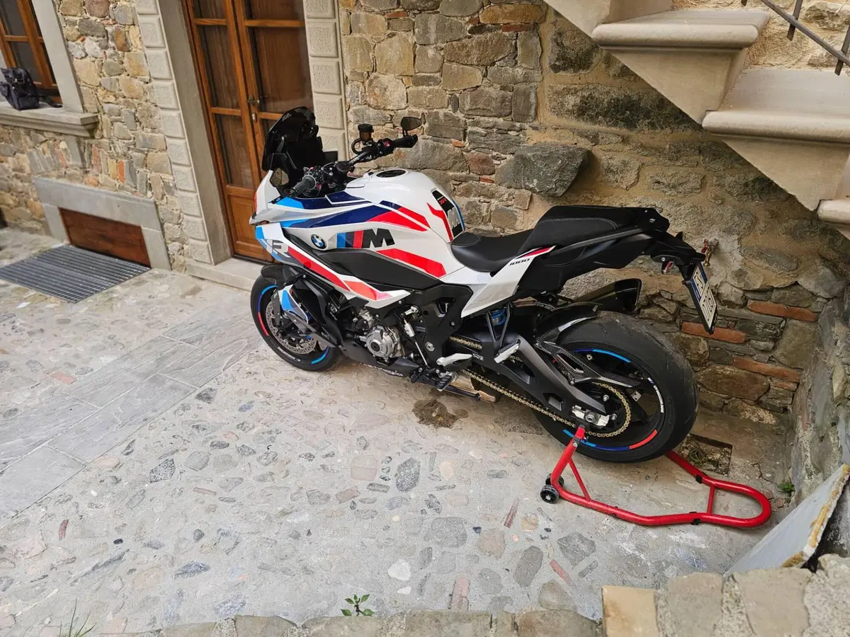 Bmw M 1000 XR (2024 - 27) (4)