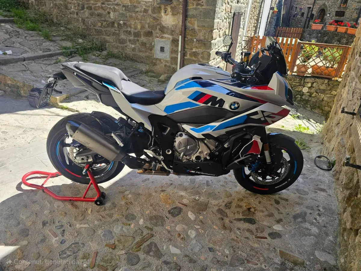 Bmw M 1000 XR (2024 - 27) (7)